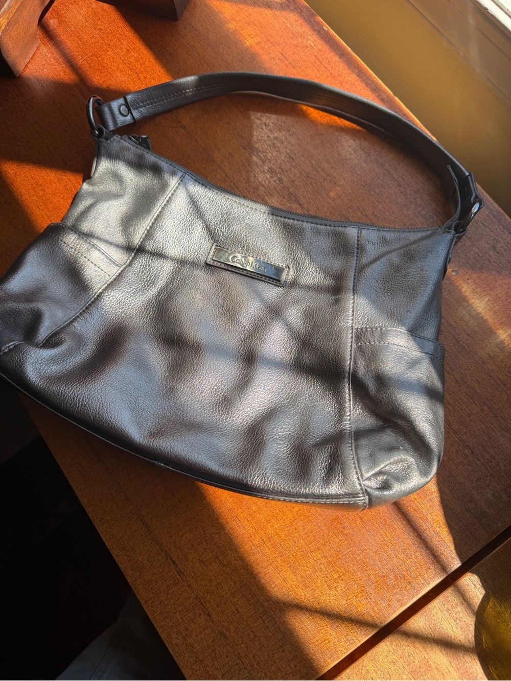 Calvin Klein Y2K Silver Metallic Leather Shoulder Bag Hobo Purse Quiet luxury